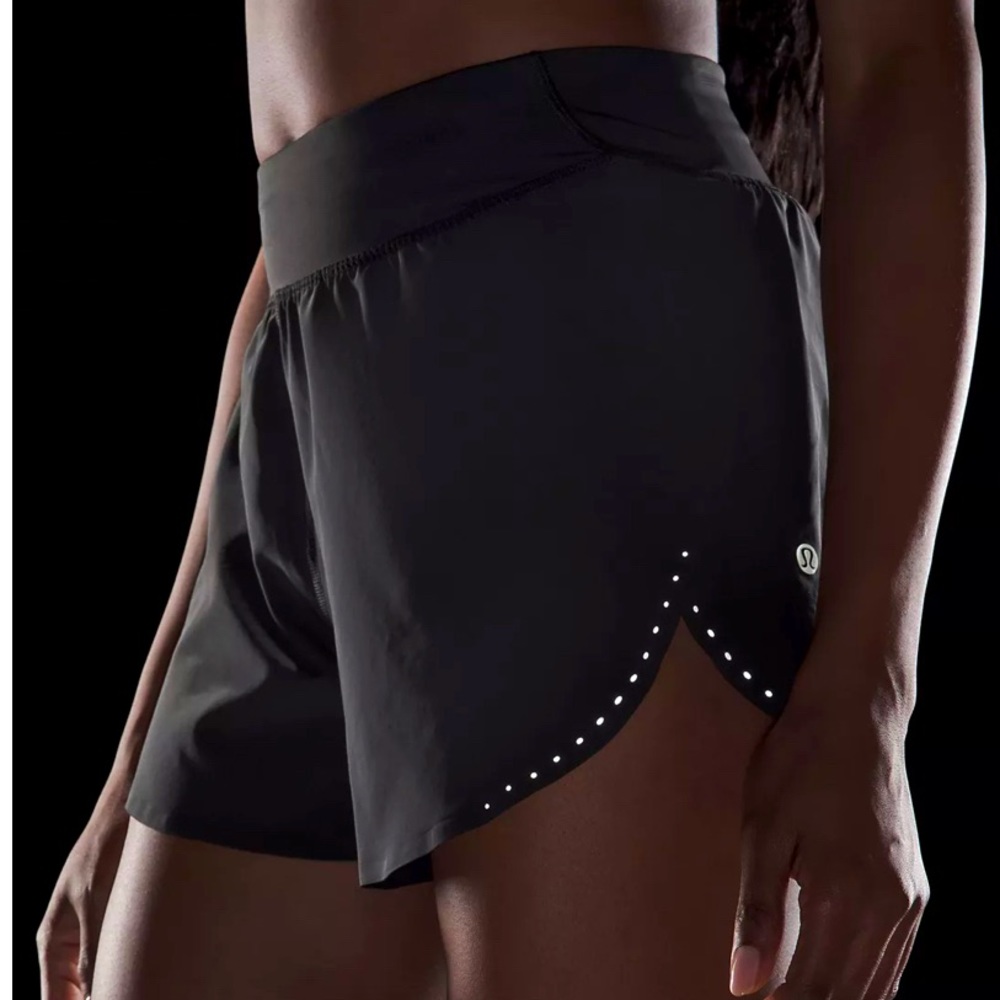 Fast and Free Reflective High-Rise Classic-Fit Short 3"